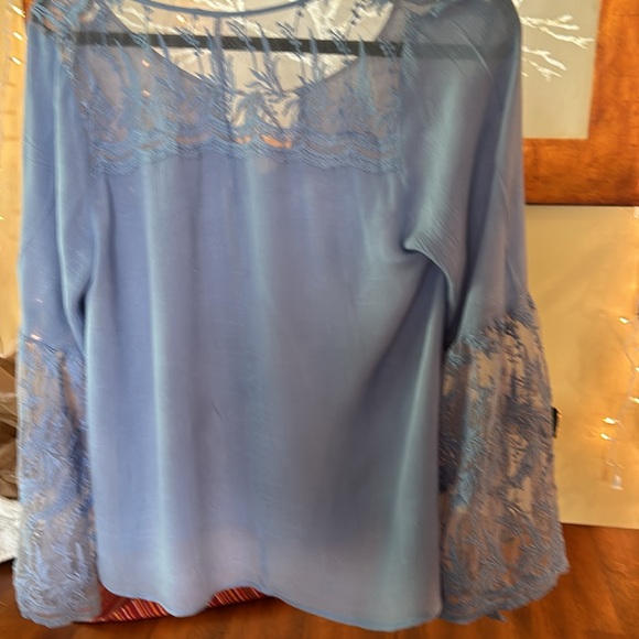 Periwinkle Blue Lace Blouse - Picture 3 of 4